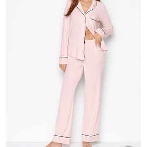 New Victoria Secret super soft long pj set size M